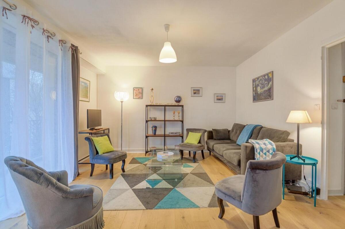LE FOUGÈRES - Bel appartement avec deux chambres et place de parking Rennes Extérieur photo